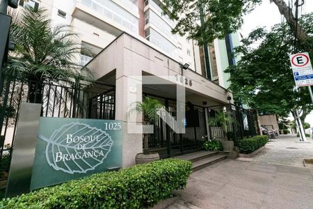 Apartamento para alugar com 115m², 4 quartos e 3 vagasFachada e portaria