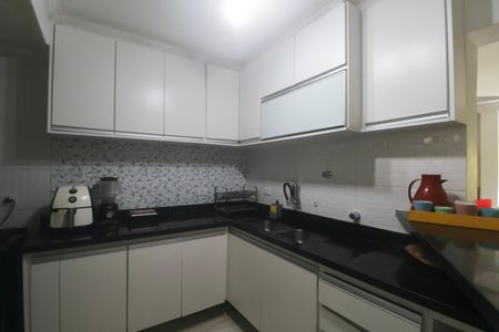 Apartamento para alugar com 170m², 3 quartos e 2 vagas Apartamento para alugar com 170m², 3 quartos e 2 vagasCozinha