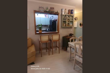 Apartamento à venda com 70m², 2 quartos e 1 vaga Apartamento à venda com 70m², 2 quartos e 1 vagaSala