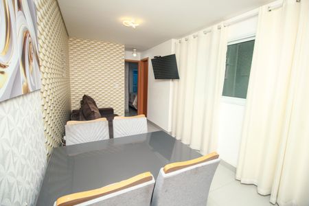 Apartamento à venda com 45m², 2 quartos e 1 vagaSala de Jantar