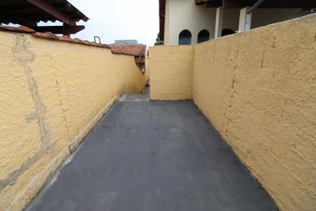 Casa para alugar com 60m², 2 quartos e 1 vagaGaragem