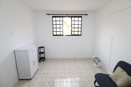 Casa para alugar com 60m², 2 quartos e 1 vagaSala