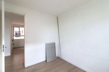 Quarto 1 de apartamento à venda com 2 quartos, 40m² em Rubem Berta, Porto Alegre