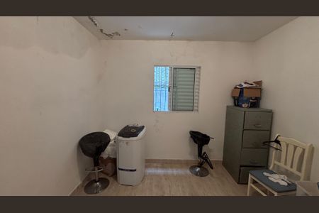 Casa para alugar com 165m², 2 quartos e 2 vagasQuarto