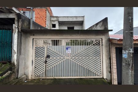 Casa para alugar com 165m², 2 quartos e 2 vagasFachada