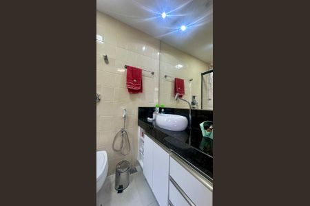 Apartamento à venda com 62m², 2 quartos e 1 vagaBanheiro 