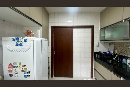 Apartamento à venda com 62m², 2 quartos e 1 vagaCozinha 