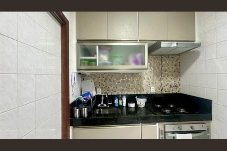 Apartamento à venda com 62m², 2 quartos e 1 vagaCozinha 