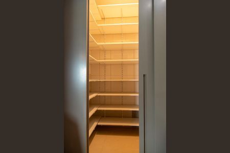 Casa à venda com 919m², 5 quartos e 5 vagas Casa à venda com 919m², 5 quartos e 5 vagasFoto 24