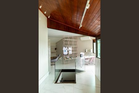 Casa à venda com 919m², 5 quartos e 5 vagas Casa à venda com 919m², 5 quartos e 5 vagasFoto 21