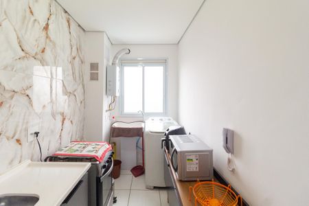 Apartamento para alugar com 45m², 2 quartos e 1 vaga Apartamento para alugar com 45m², 2 quartos e 1 vagaCozinha e área de serviço