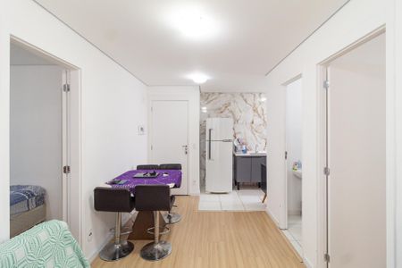 Sala de apartamento para alugar com 2 quartos, 45m² em Vila Sul Americana, Carapicuíba