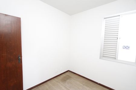Apartamento para alugar com 100m², 4 quartos e 2 vagasQuarto 2