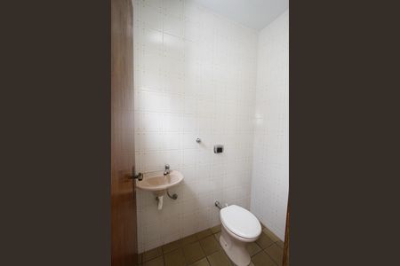 Apartamento para alugar com 100m², 4 quartos e 2 vagasBanheiro de serviço