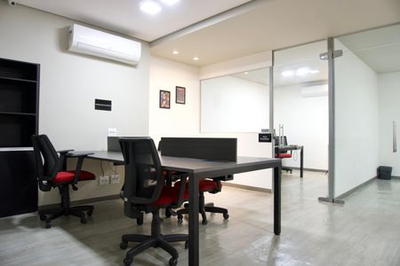 Apartamento para alugar com 78m², 2 quartos e 1 vagaÁrea Comum - Escritório