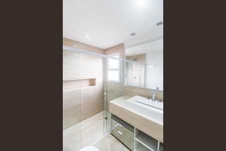 Apartamento à venda com 202m², 3 quartos e 3 vagas Apartamento à venda com 202m², 3 quartos e 3 vagasBanheiro da Suíte