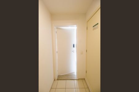 Apartamento à venda com 202m², 3 quartos e 3 vagas Apartamento à venda com 202m², 3 quartos e 3 vagasEntrada