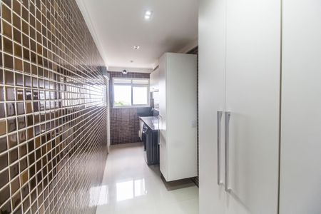 Apartamento à venda com 202m², 3 quartos e 3 vagas Apartamento à venda com 202m², 3 quartos e 3 vagasÁrea de Serviço