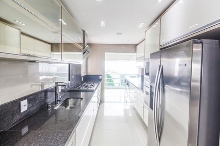 Apartamento à venda com 202m², 3 quartos e 3 vagas Apartamento à venda com 202m², 3 quartos e 3 vagasCozinha