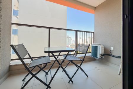 Varanda de kitnet/studio para alugar com 1 quarto, 25m² em Vila Mariana, São Paulo