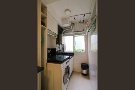 Apartamento à venda com 83m², 3 quartos e 1 vagaÁrea de Serviço