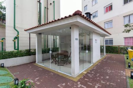 Apartamento para alugar com 33m², 2 quartos e sem vaga Apartamento para alugar com 33m², 2 quartos e sem vagaÁrea comum - Churrasqueira