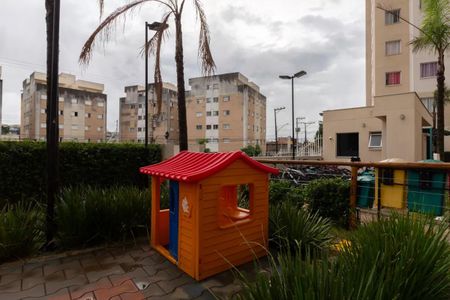 Apartamento para alugar com 33m², 2 quartos e sem vaga Apartamento para alugar com 33m², 2 quartos e sem vagaÁrea comum - Playground