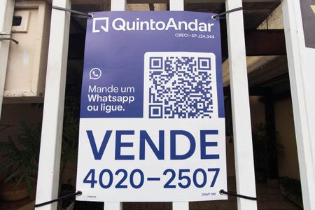 Casa à venda com 80m², 2 quartos e 2 vagasPlaca