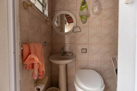 Casa à venda com 80m², 2 quartos e 2 vagasBanheiro Externo