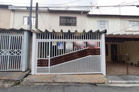 Casa à venda com 80m², 2 quartos e 2 vagasFachada