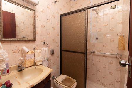 Casa à venda com 80m², 2 quartos e 2 vagasBanheiro