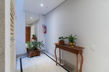 Apartamento para alugar com 80m², 2 quartos e 1 vagaHall de entrada
