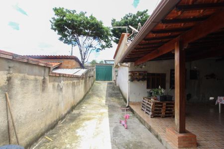 Casa à venda com 420m², 3 quartos e 3 vagasGaragem
