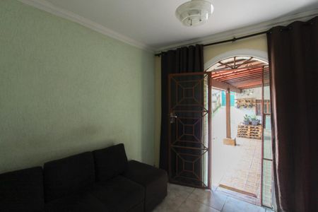 Sala de casa para alugar com 3 quartos, 420m² em A Definir, Belo Horizonte