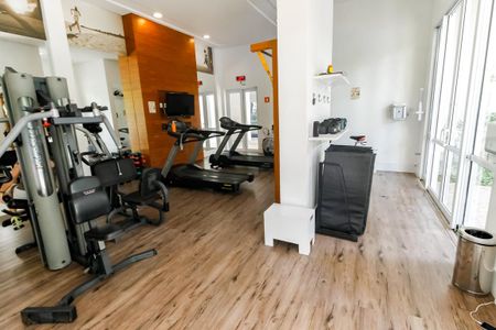 Apartamento à venda com 280m², 4 quartos e 4 vagas Apartamento à venda com 280m², 4 quartos e 4 vagasÁrea comum - Academia