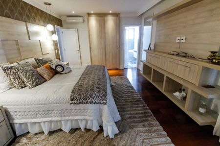 Apartamento à venda com 280m², 4 quartos e 4 vagas Apartamento à venda com 280m², 4 quartos e 4 vagasSuíte 1