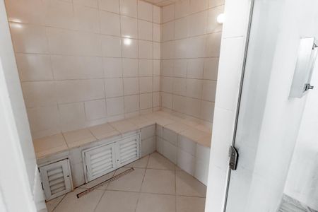Apartamento à venda com 280m², 4 quartos e 4 vagas Apartamento à venda com 280m², 4 quartos e 4 vagasSaúna - úmida