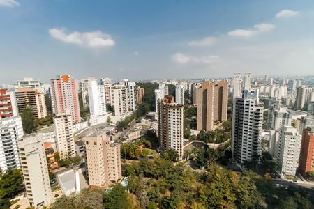 Apartamento à venda com 280m², 4 quartos e 4 vagas Apartamento à venda com 280m², 4 quartos e 4 vagasVista - Varanda gourmet