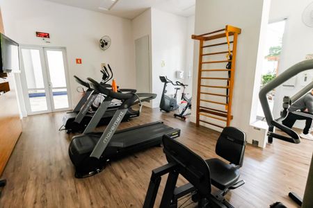 Apartamento à venda com 280m², 4 quartos e 4 vagas Apartamento à venda com 280m², 4 quartos e 4 vagasÁrea comum - Academia