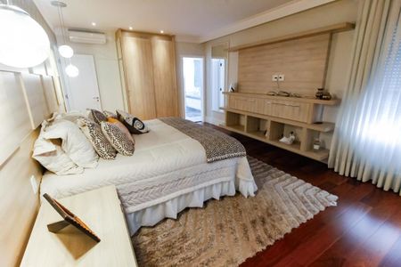 Apartamento à venda com 280m², 4 quartos e 4 vagas Apartamento à venda com 280m², 4 quartos e 4 vagasSuíte 1