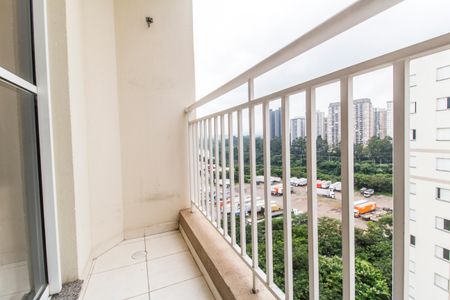 Sacada de apartamento para alugar com 3 quartos, 68m² em Jardim Tupanci, Barueri