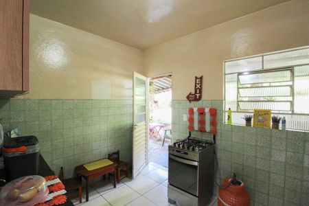 Casa para alugar com 80m², 3 quartos e 2 vagasCozinha