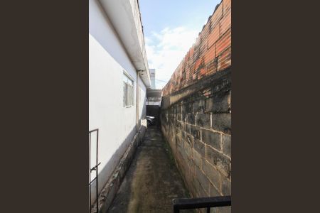 Casa para alugar com 80m², 3 quartos e 2 vagasCorredor