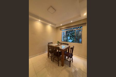 Apartamento para alugar com 54m², 2 quartos e 1 vagaSala de jantar