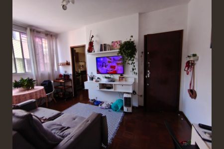 Sala  de apartamento à venda com 1 quarto, 40m² em Santa Efigênia, Belo Horizonte