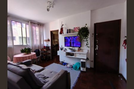 Sala  de apartamento à venda com 1 quarto, 40m² em Santa Efigênia, Belo Horizonte