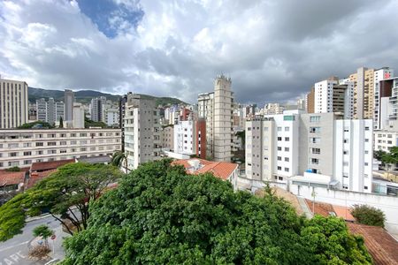 Apartamento à venda com 250m², 3 quartos e 4 vagas Apartamento à venda com 250m², 3 quartos e 4 vagasVista da Suite 1