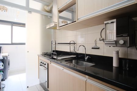 Apartamento à venda com 74m², 2 quartos e 2 vagasCozinha