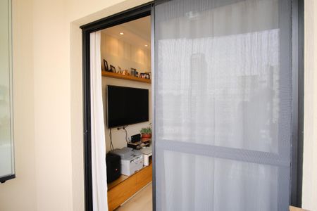 Apartamento à venda com 74m², 2 quartos e 2 vagasVaranda