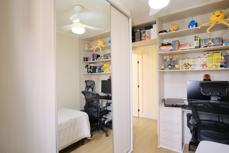 Apartamento à venda com 74m², 2 quartos e 2 vagasQuarto